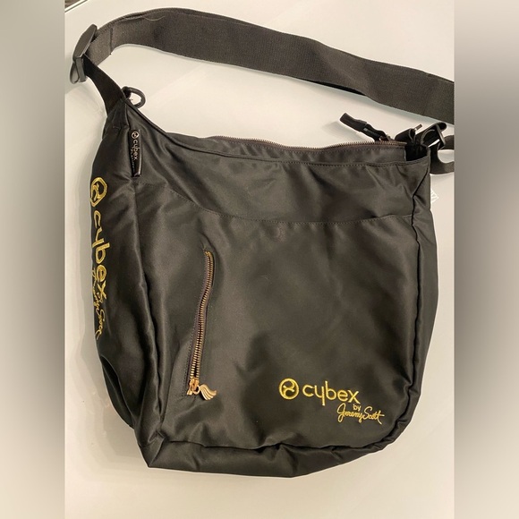 Cybex Priam changing bag by Jeremy Scott - Picture 6 of 8